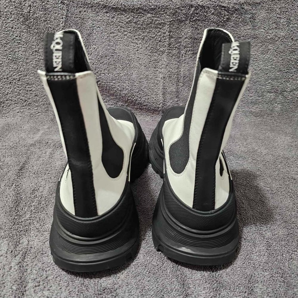 Alexander McQueen Tread Slick Chelsea